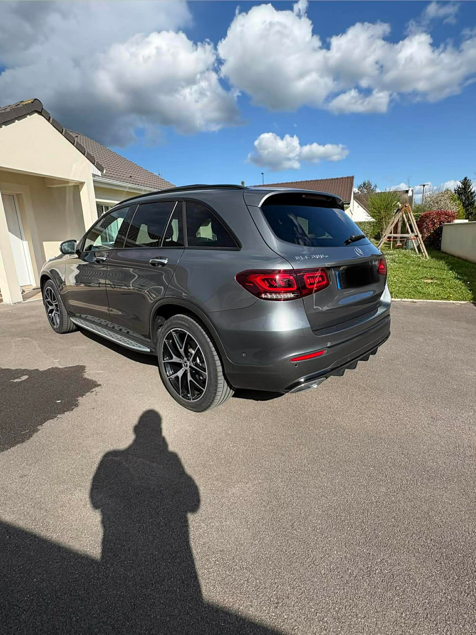 GLC 300 E 2.0i HYBRID 4-MATIC